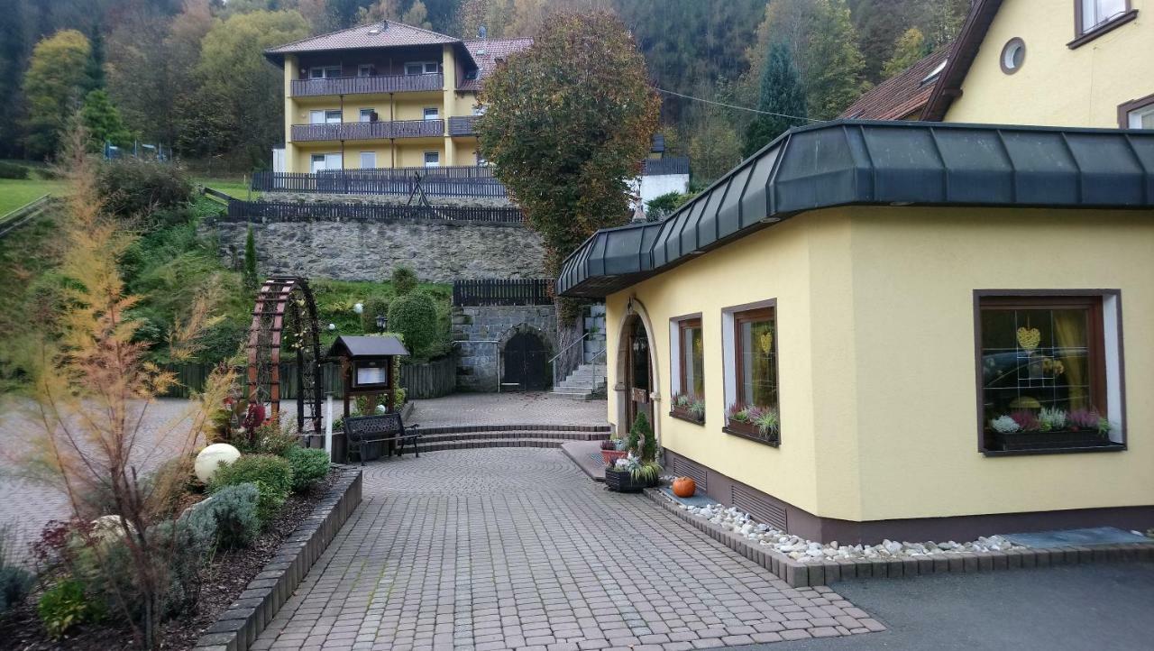 Gasthof Hotel Schwarzes Ross Bad Berneck im Fichtelgebirge Exterior foto